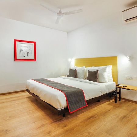 Super Townhouse Rcc Sunrise Hotel Hyderabad Exterior photo