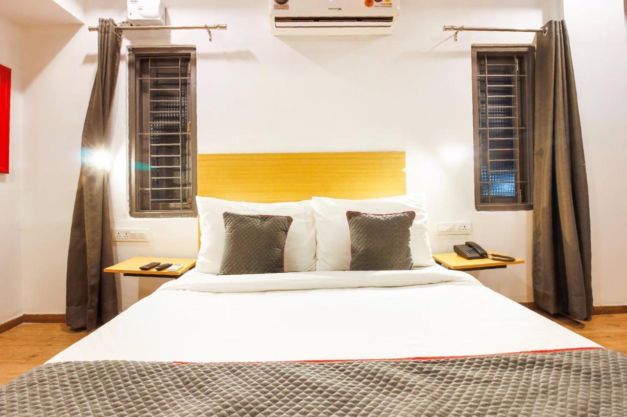 Super Townhouse Rcc Sunrise Hotel Hyderabad Exterior photo