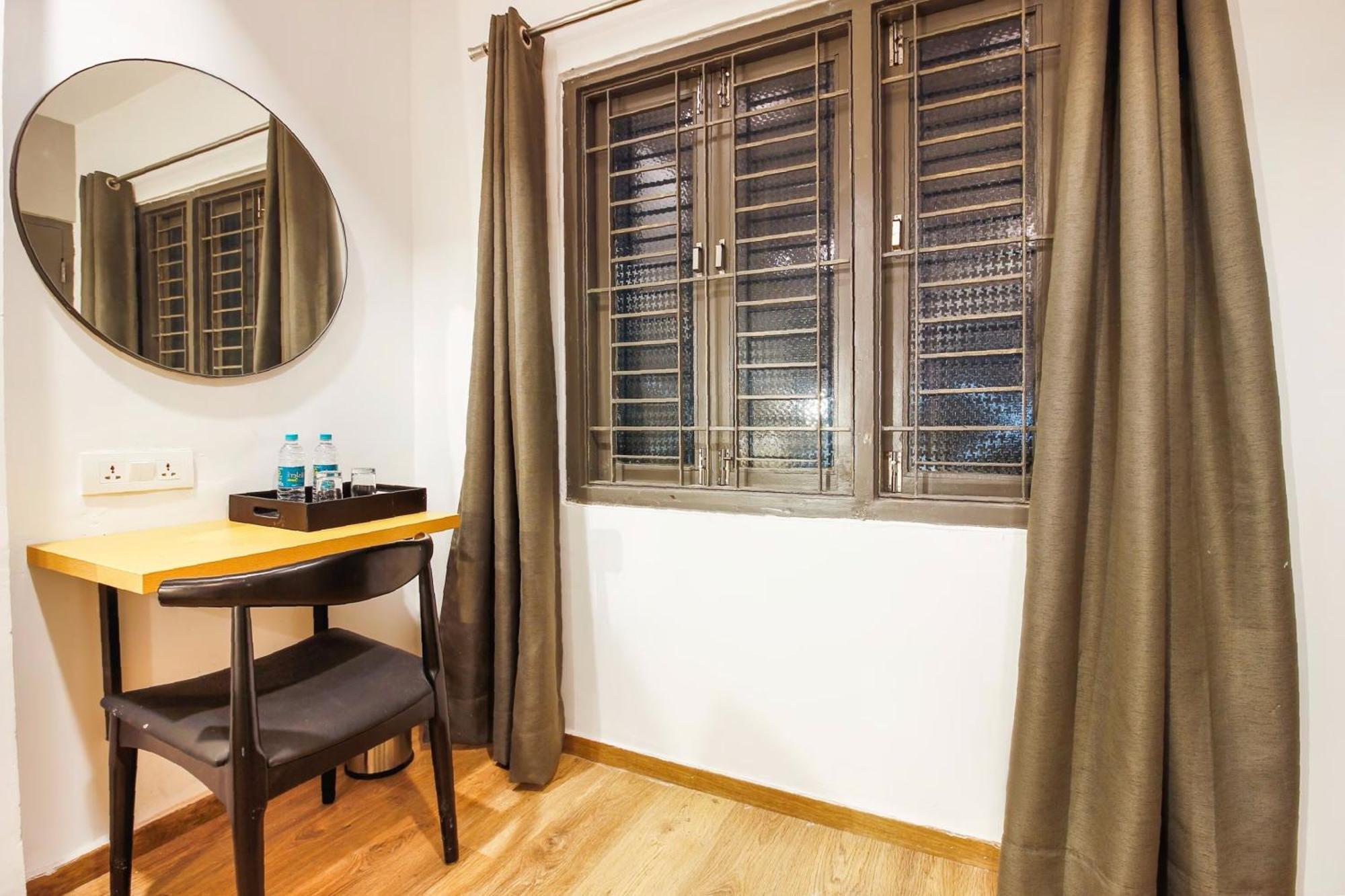 Super Townhouse Rcc Sunrise Hotel Hyderabad Exterior photo
