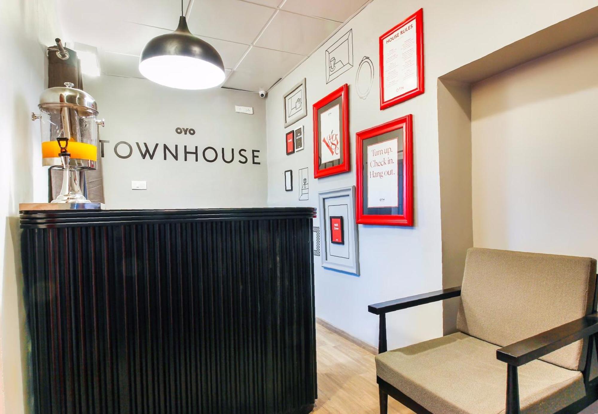 Super Townhouse Rcc Sunrise Hotel Hyderabad Exterior photo